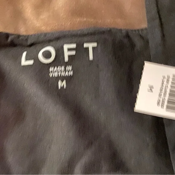 2 LOFT LINED BLACK AND WHITE SIZE MEDIUM TANK TOPS - Picture 10 of 10